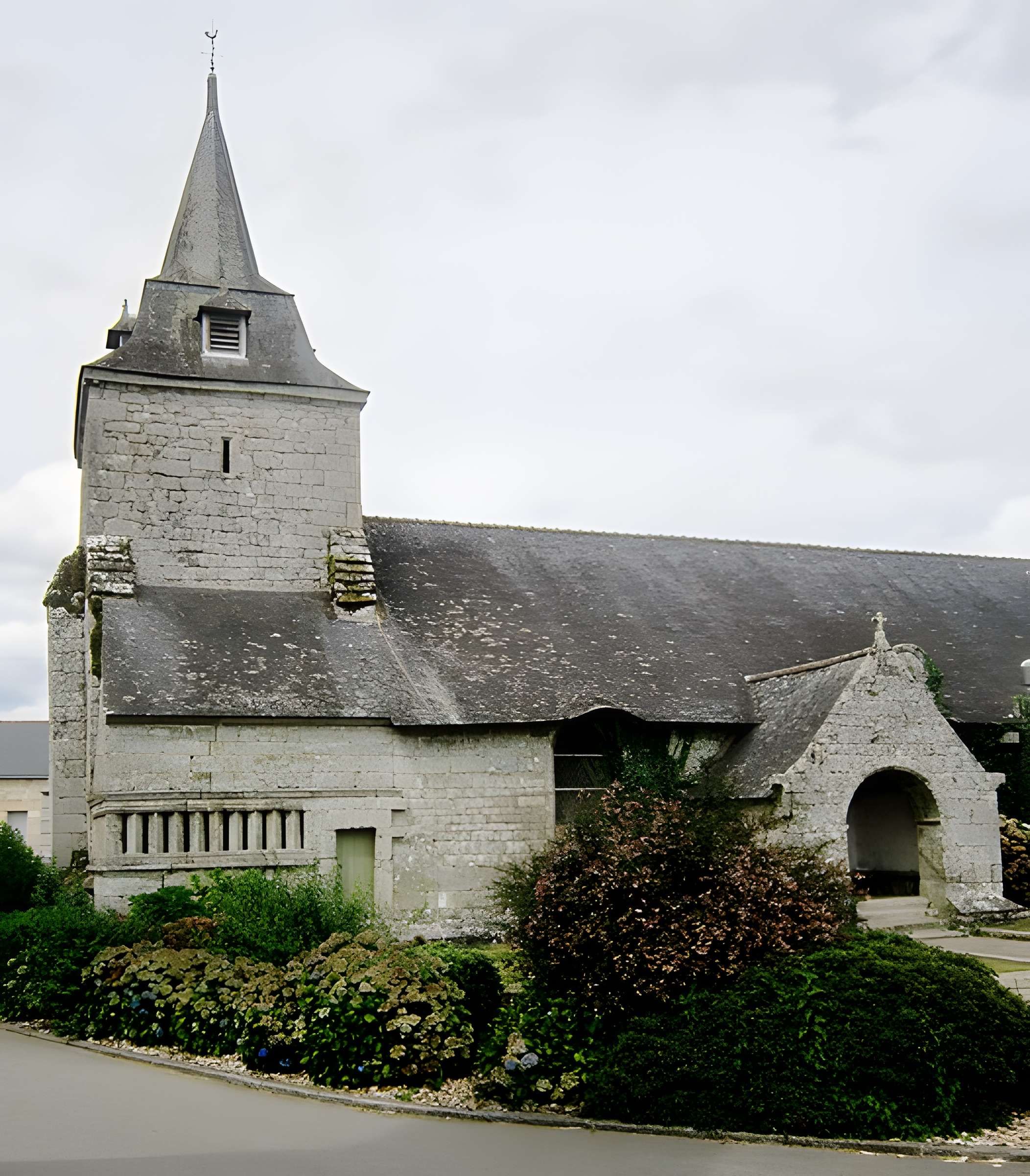 Église Saint-Pierre de Ploërdut