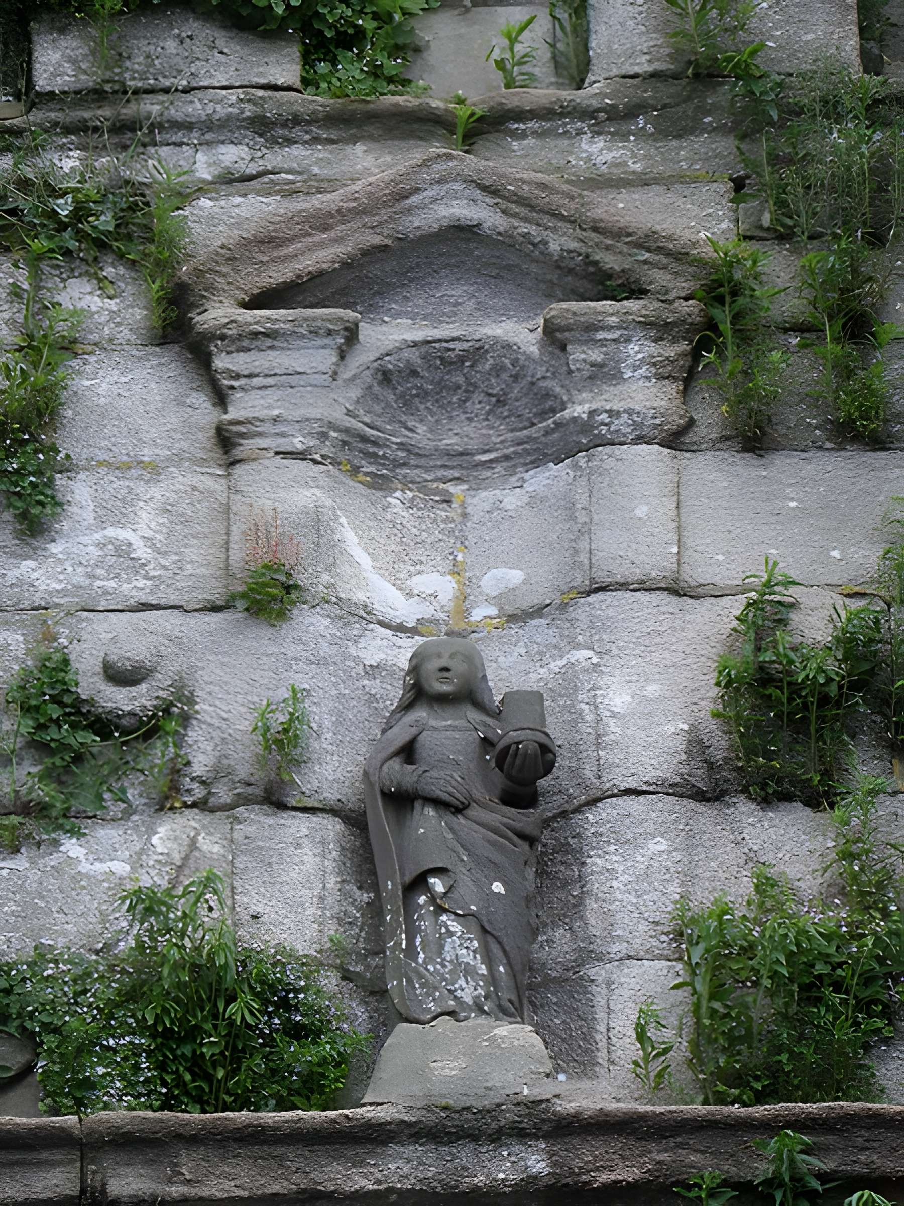 Église Saint-Pierre de Plougourvest
