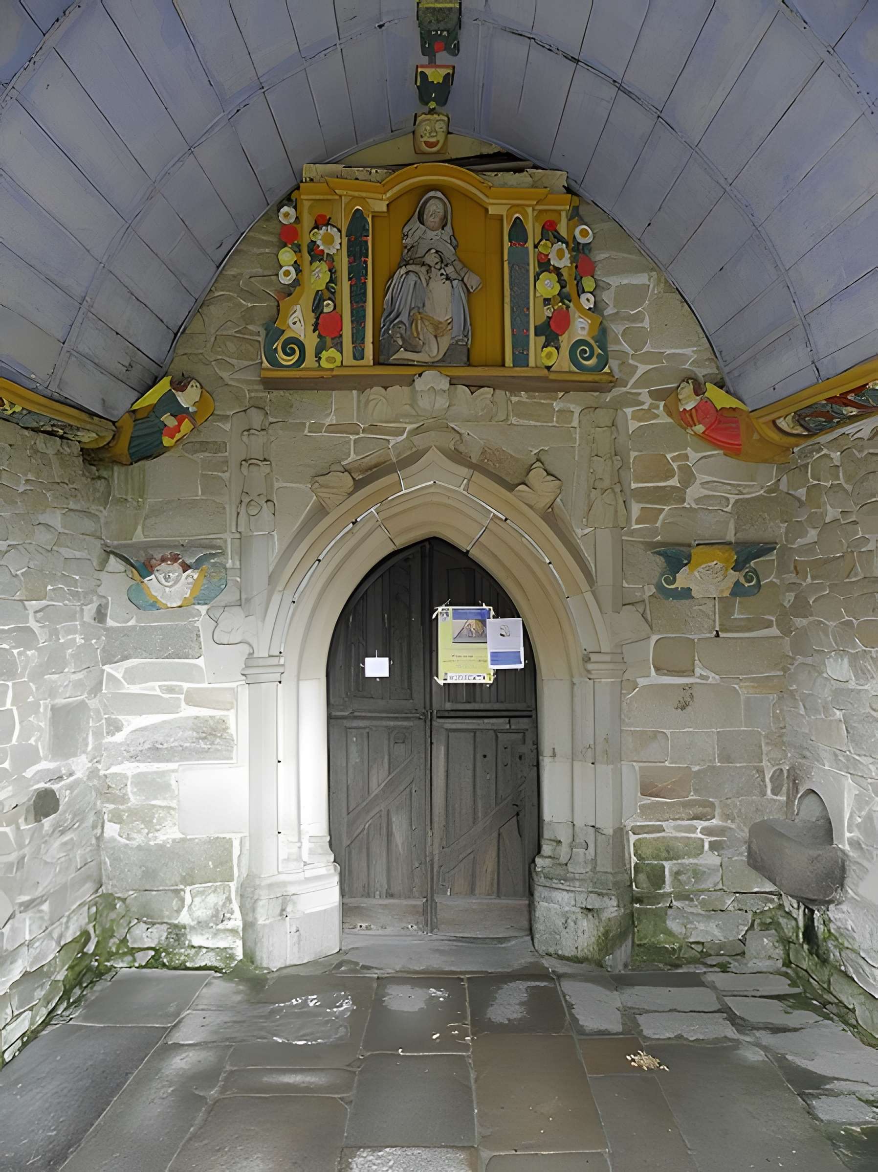 Église Saint-Pierre de Plougras