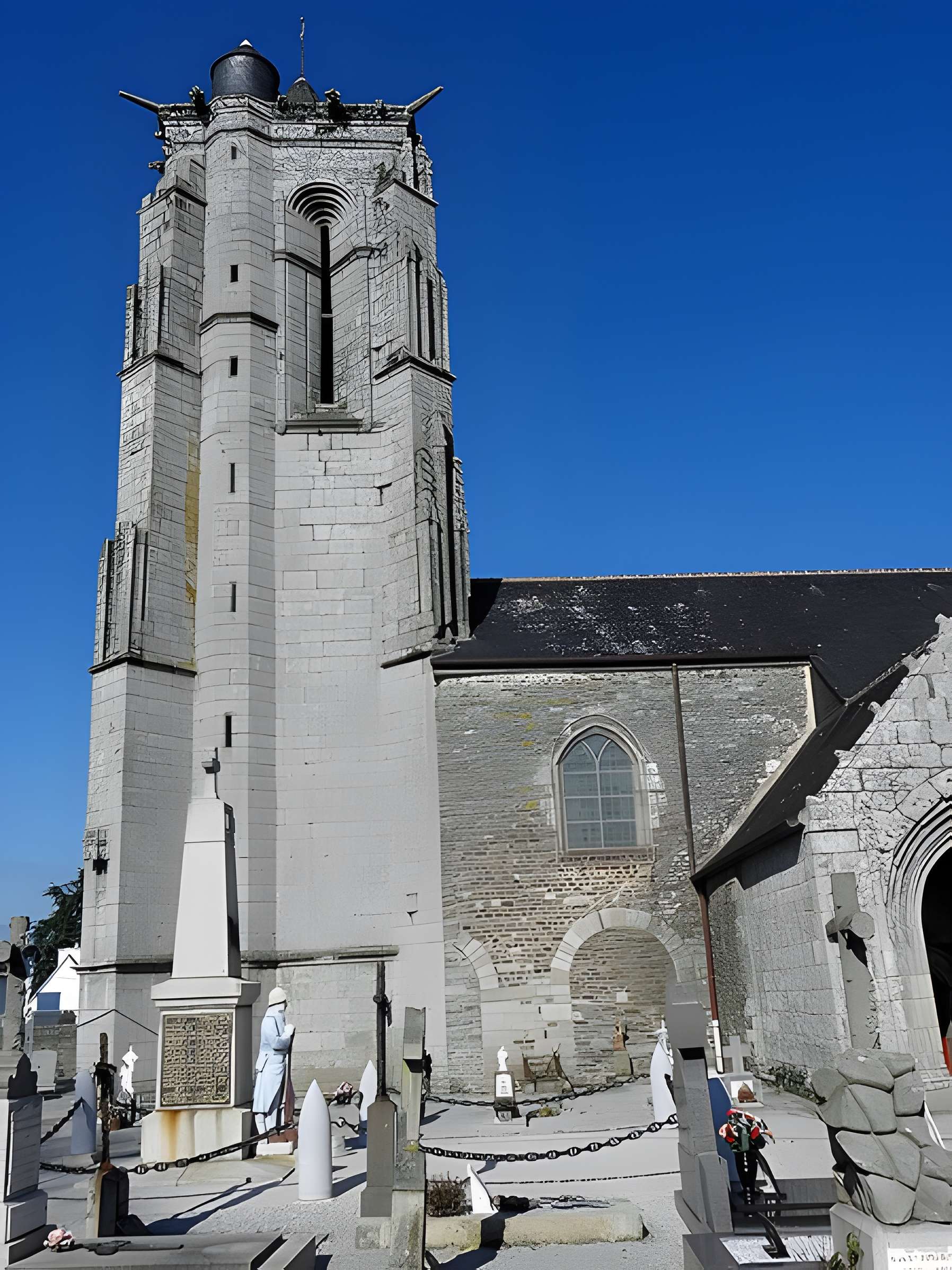 Église Saint-Pierre de Plouguer