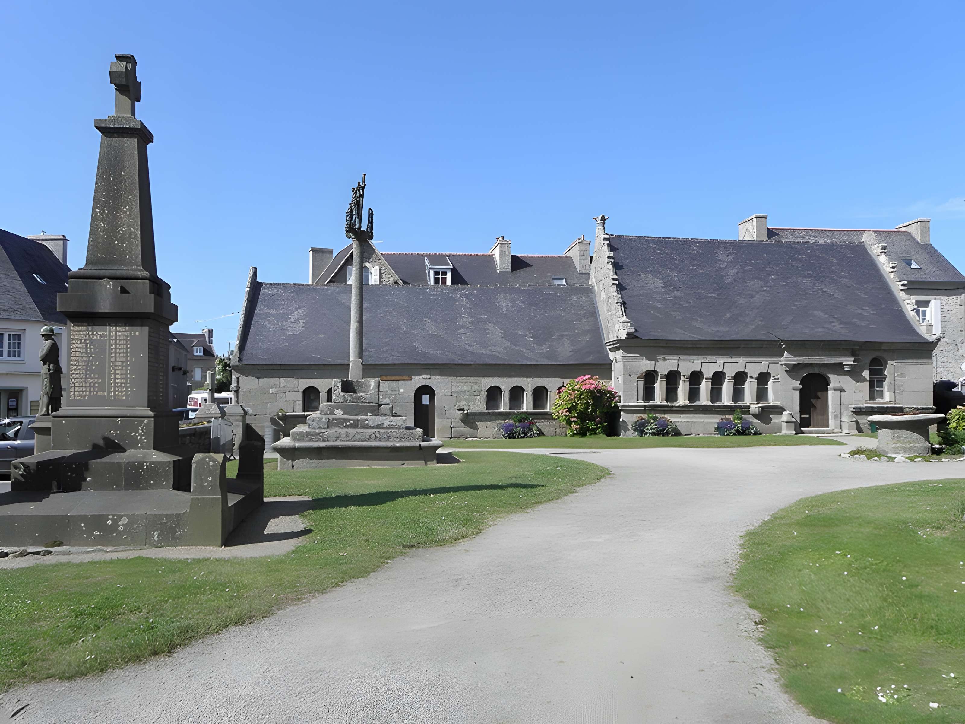 Église Saint-Pierre de Plounéour-Trez 
