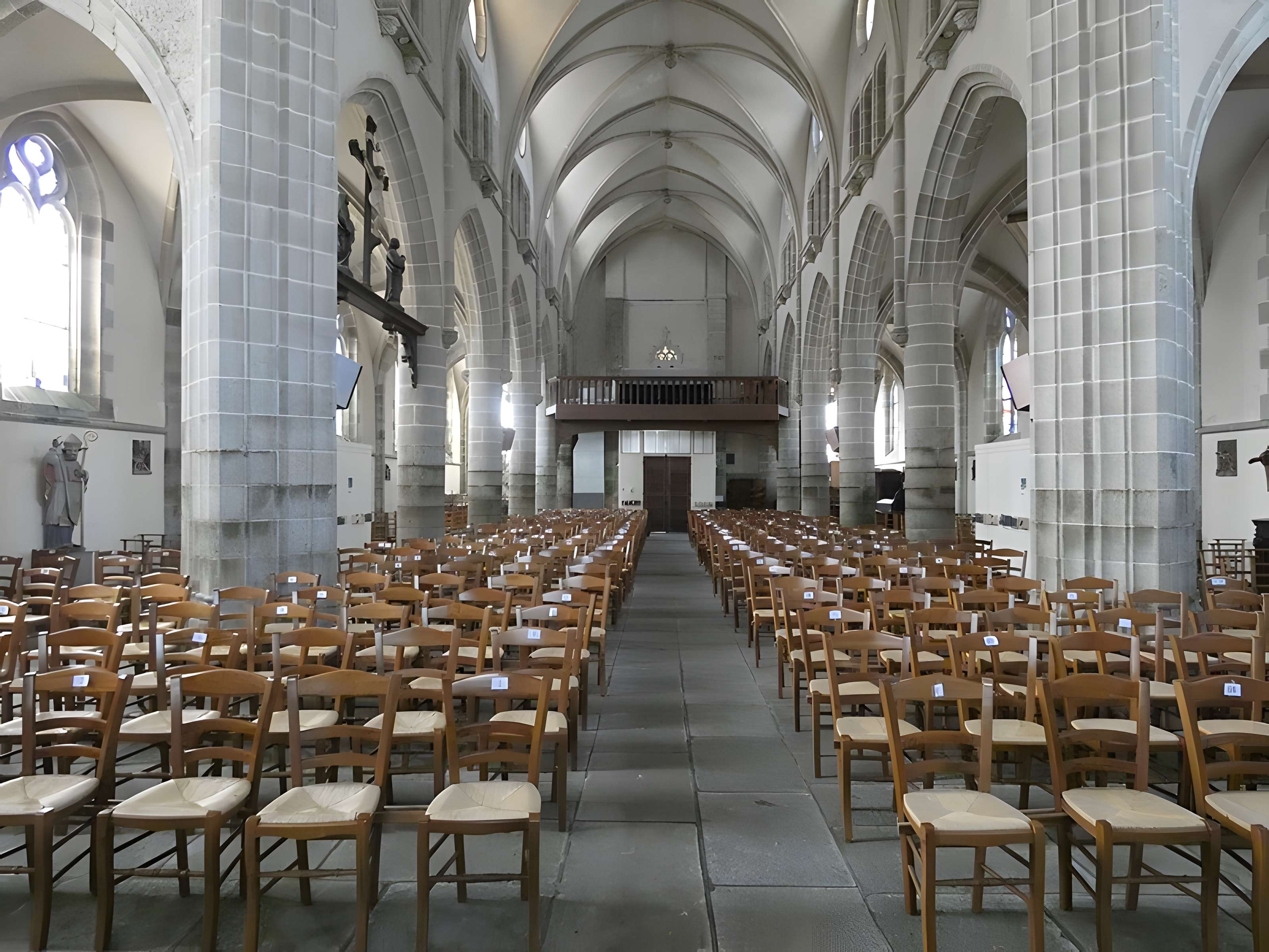 Église Saint-Pierre de Plounéour-Trez