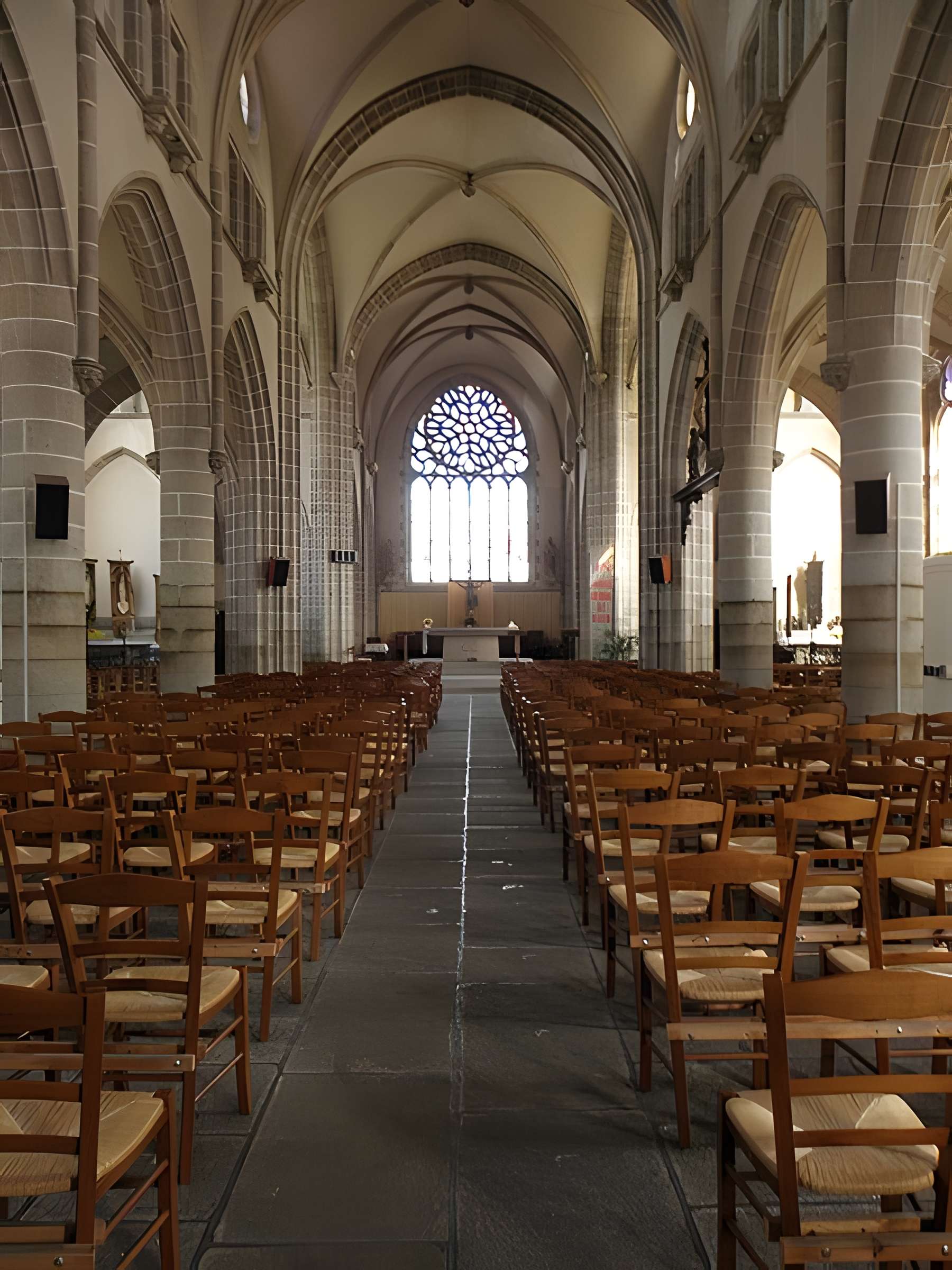 Église Saint-Pierre de Plounéour-Trez