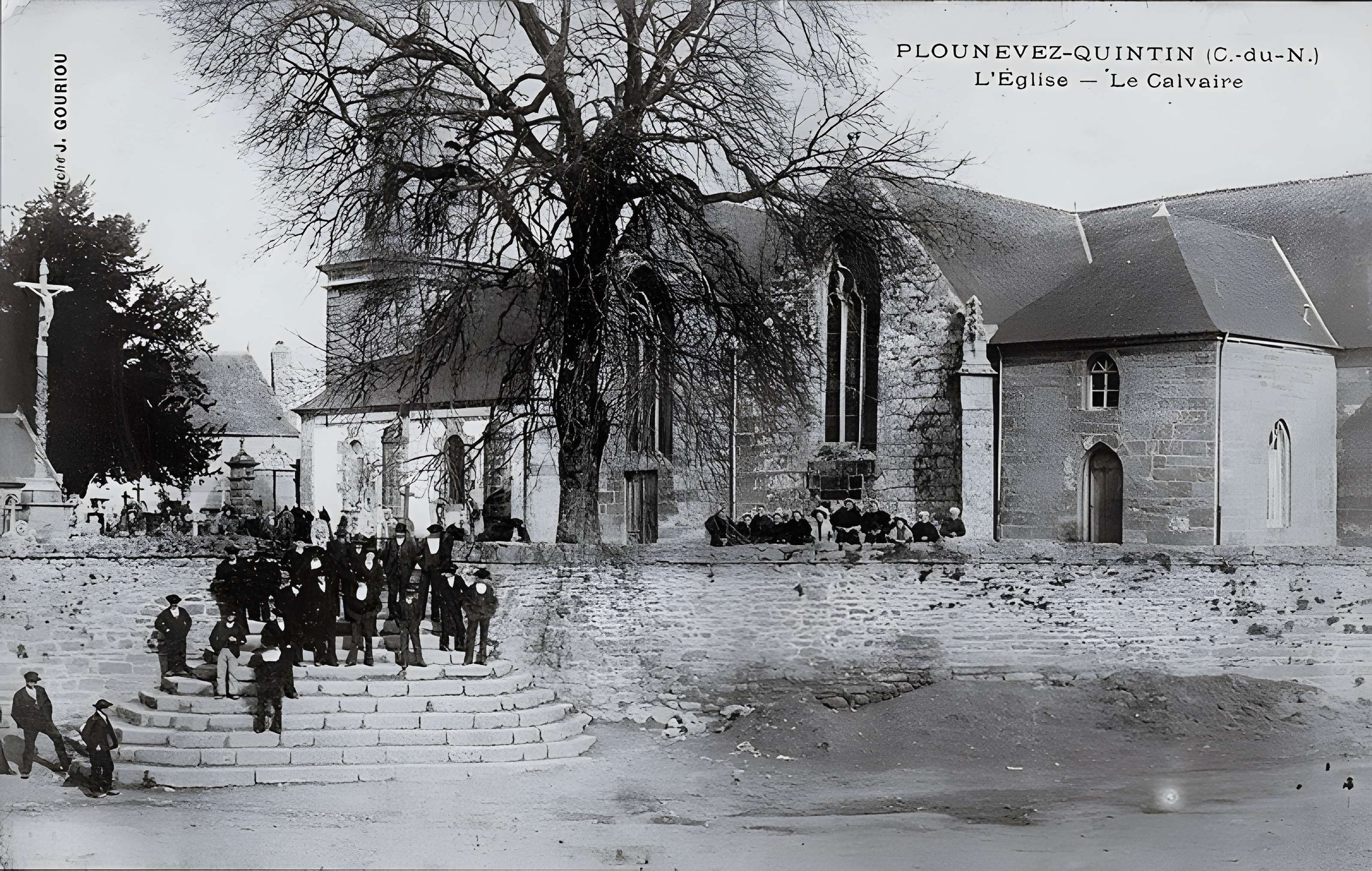Église Saint-Pierre de Plounévez-Quintin
