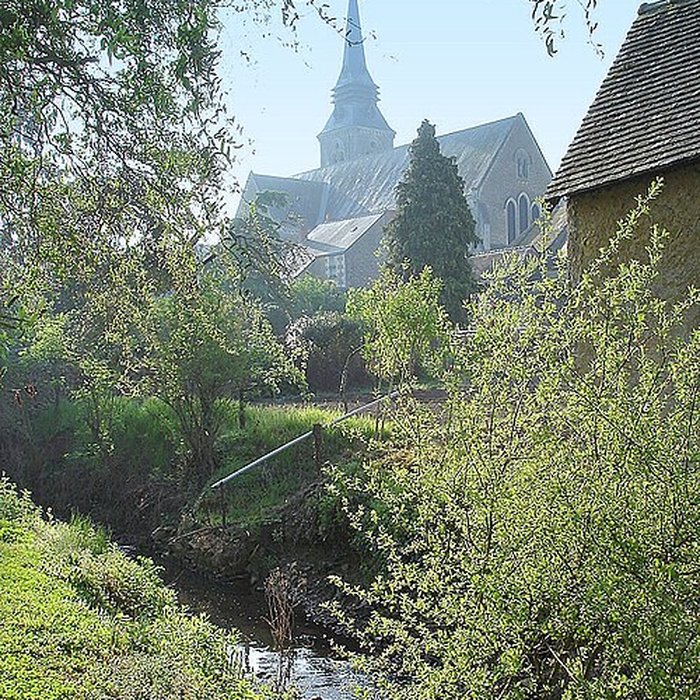 Photo de Église Saint-Pierre de Précigné