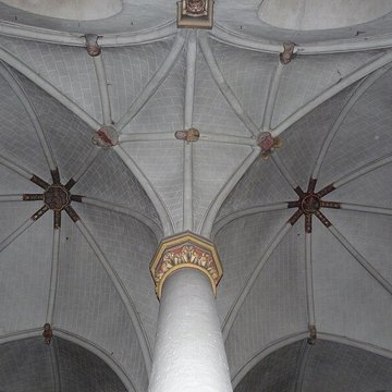 Église Saint-Pierre de Précigné