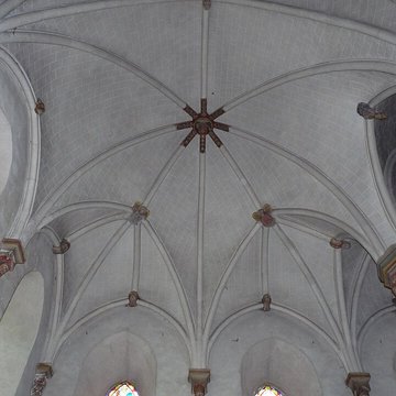 Église Saint-Pierre de Précigné