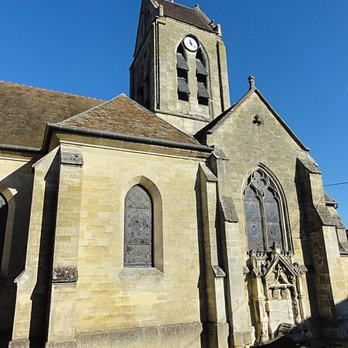 Photo de Église Saint-Pierre de Puiseux-Pontoise et 2 croix