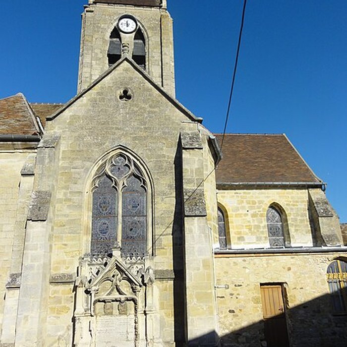 Photo de Église Saint-Pierre de Puiseux-Pontoise et 2 croix