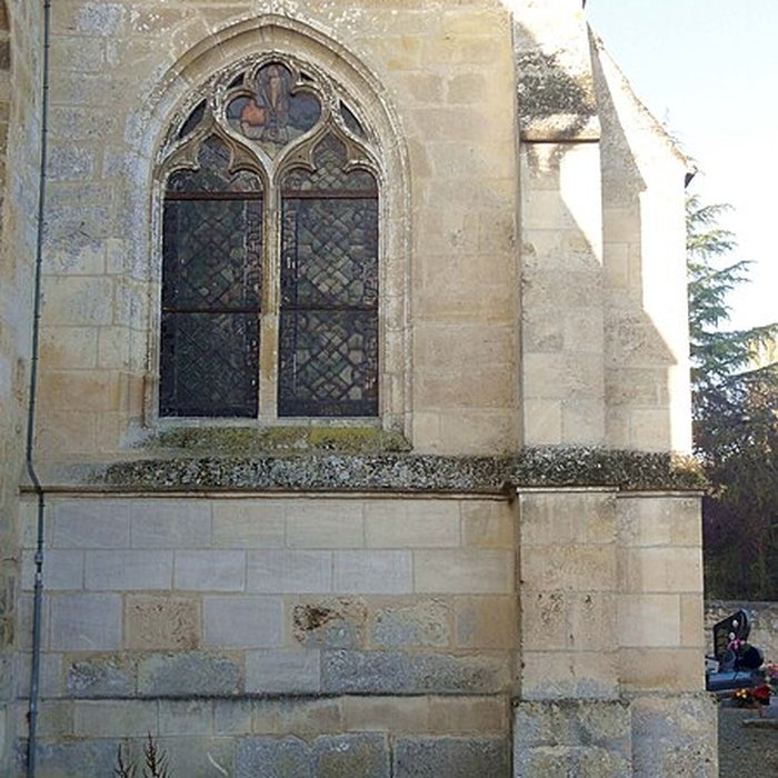 Photo de Église Saint-Pierre de Puiseux-Pontoise et 2 croix