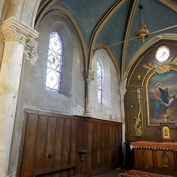 Photo de Église Saint-Pierre de Puiseux-Pontoise et 2 croix