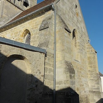Église Saint-Pierre de Puiseux-Pontoise et 2 croix
