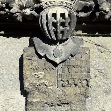 Église Saint-Pierre de Puiseux-Pontoise et 2 croix
