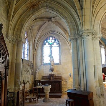 Église Saint-Pierre de Puiseux-Pontoise et 2 croix