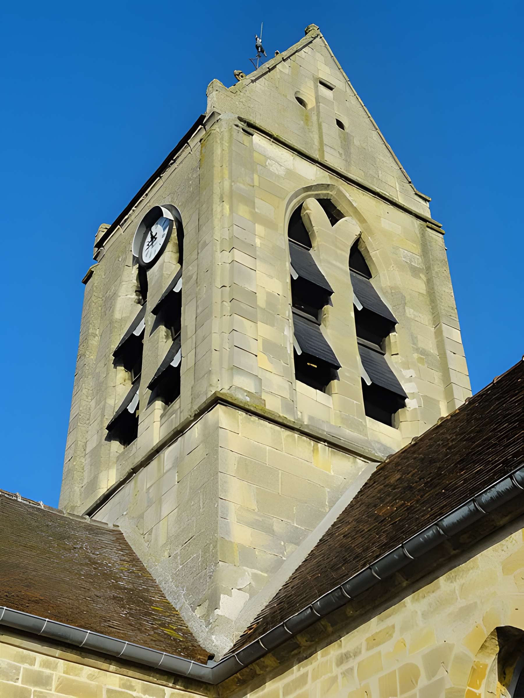 Église Saint-Pierre de Puiseux-Pontoise et 2 croix