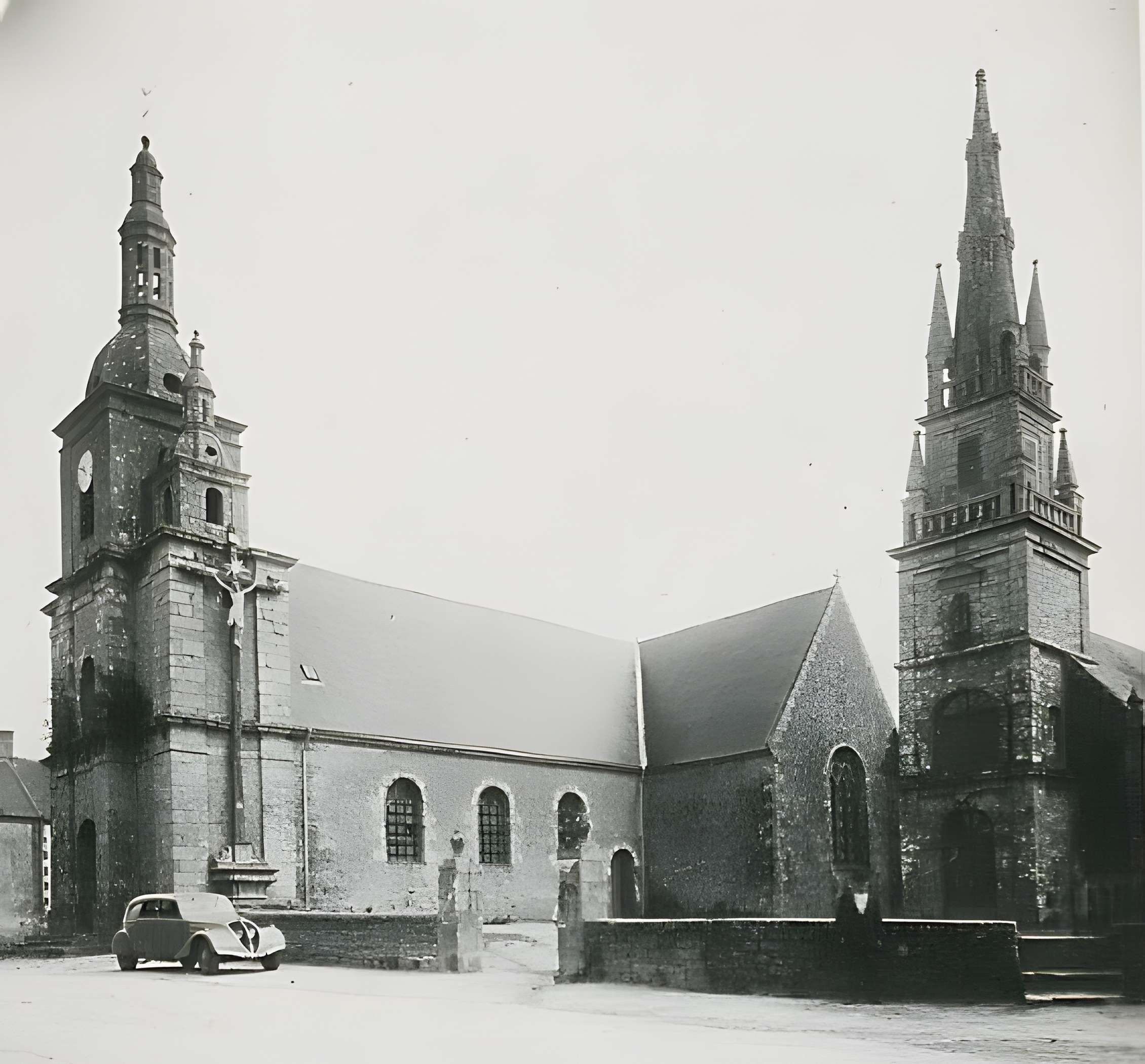 Église Saint-Pierre de Quistinic