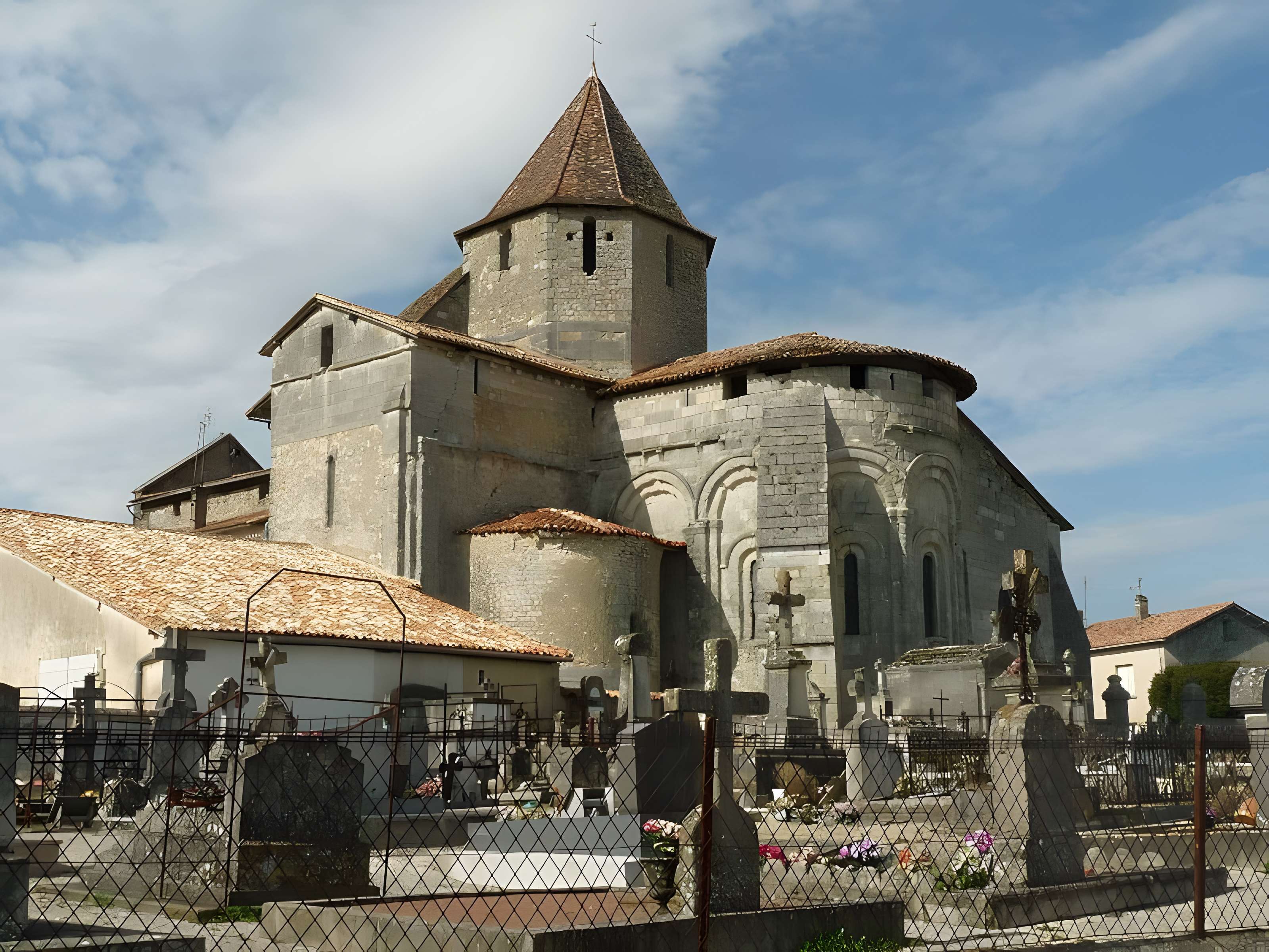 Église Saint-Pierre de Reignac 