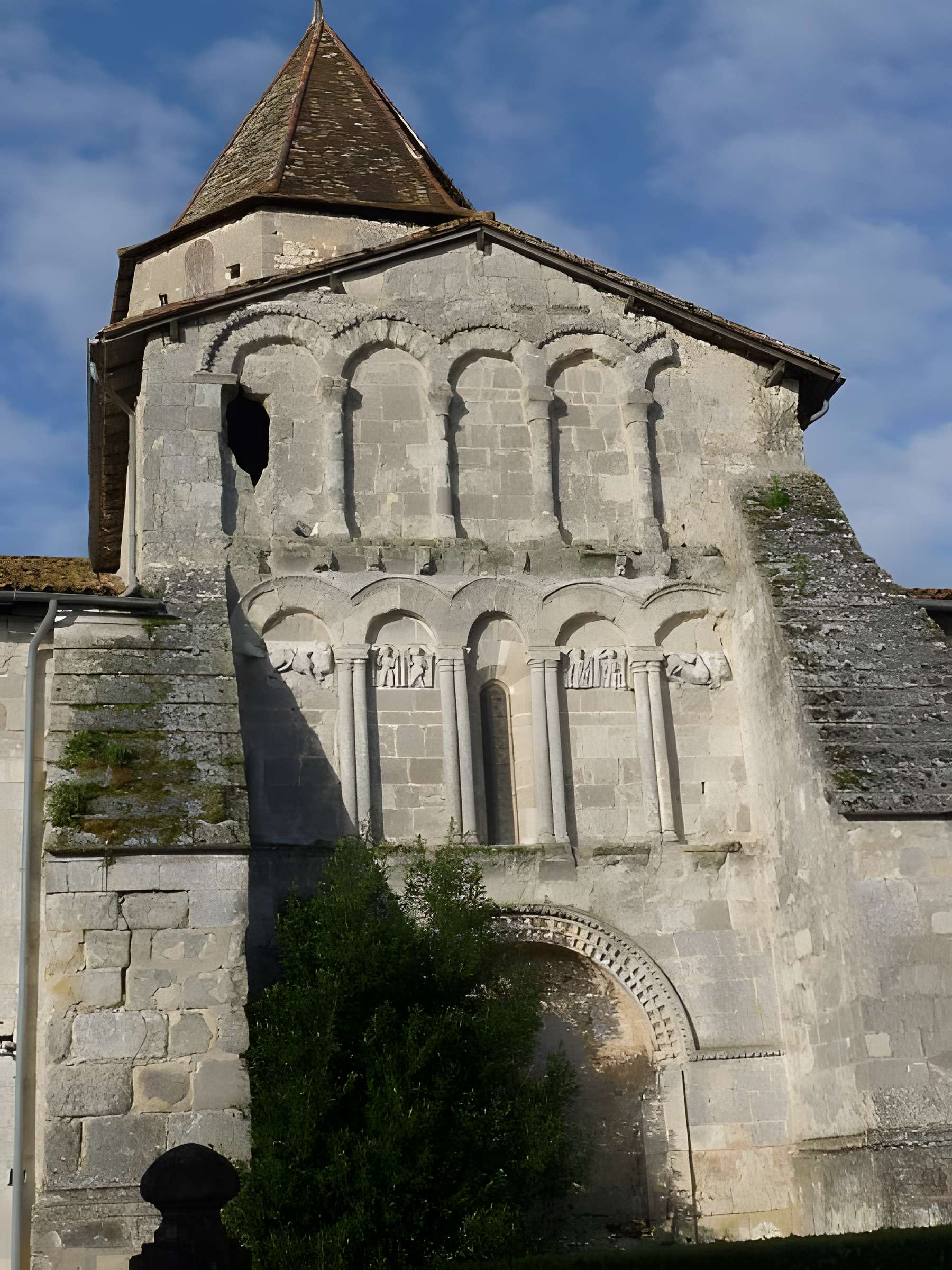 Église Saint-Pierre de Reignac