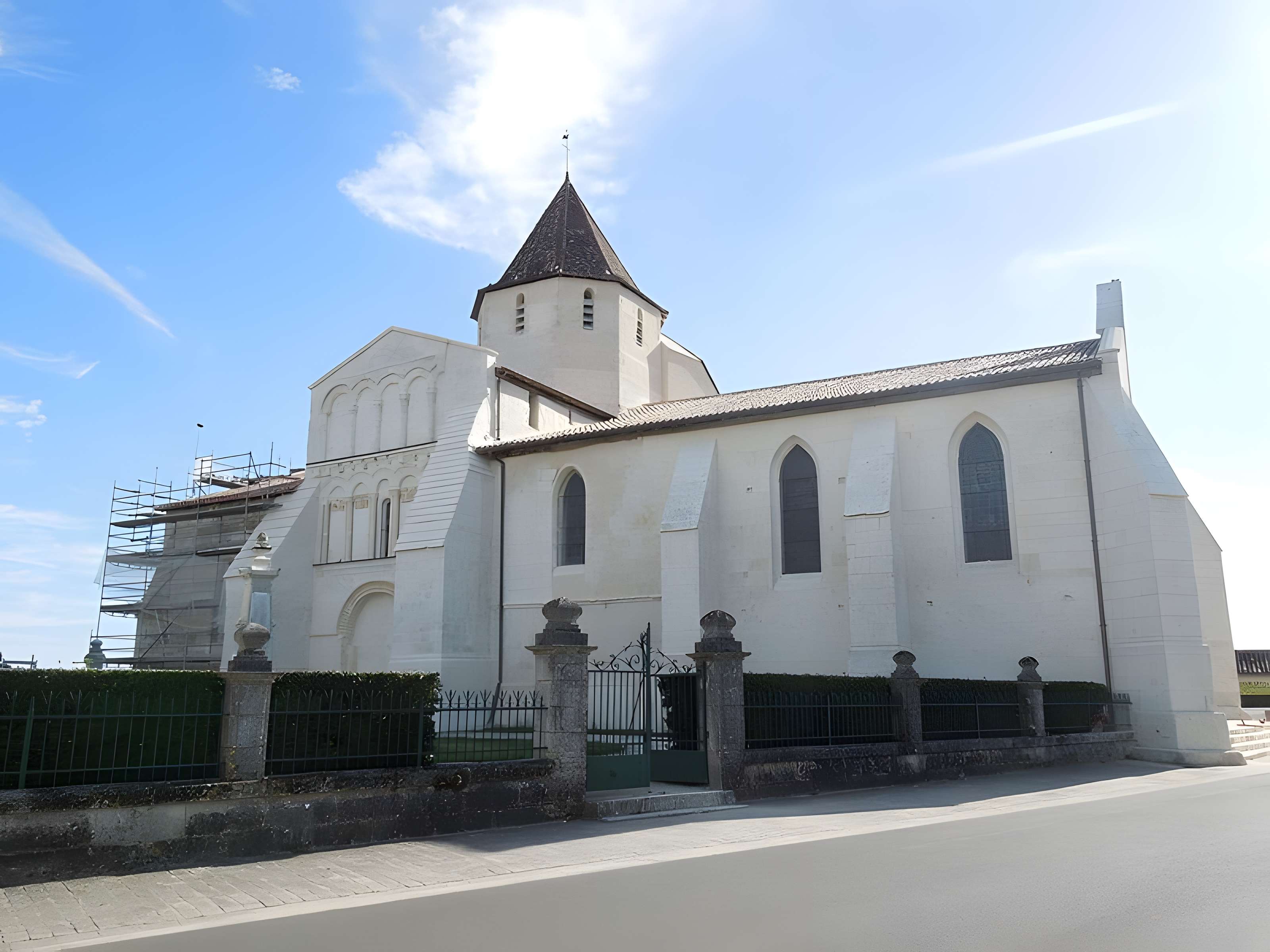 Église Saint-Pierre de Reignac