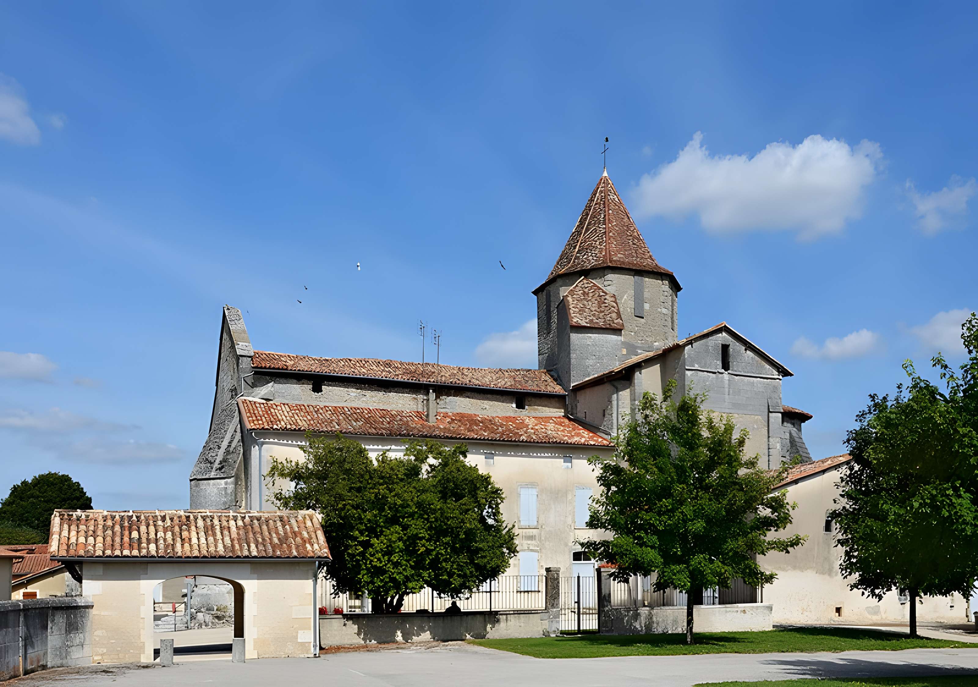 Église Saint-Pierre de Reignac