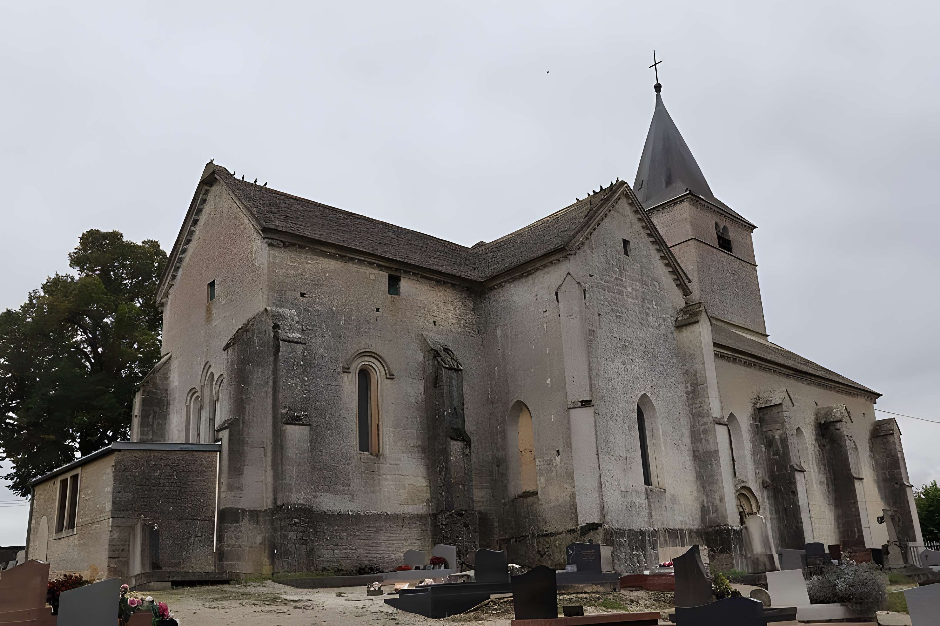 Église Saint-Pierre de Sacquenay