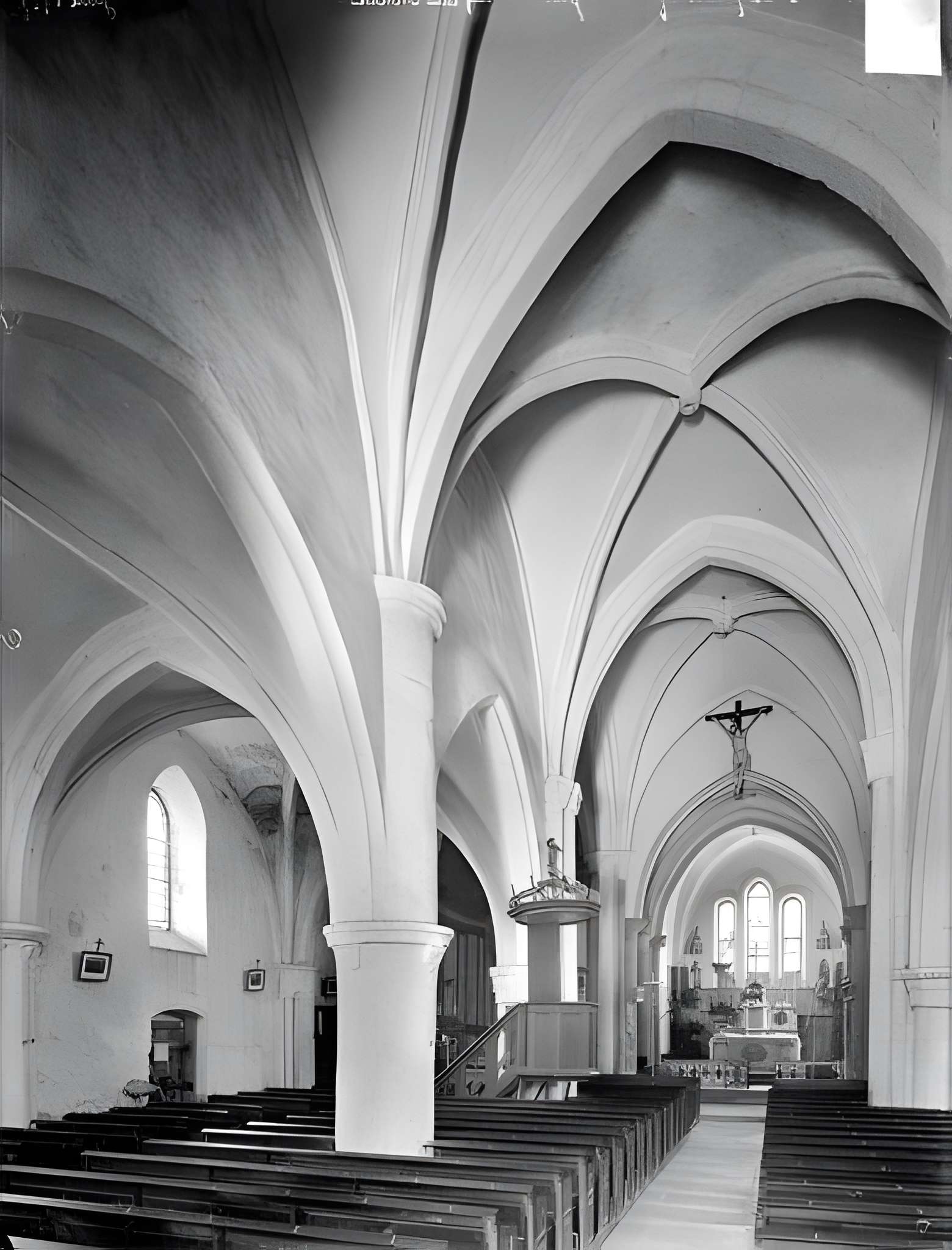 Église Saint-Pierre de Sacquenay