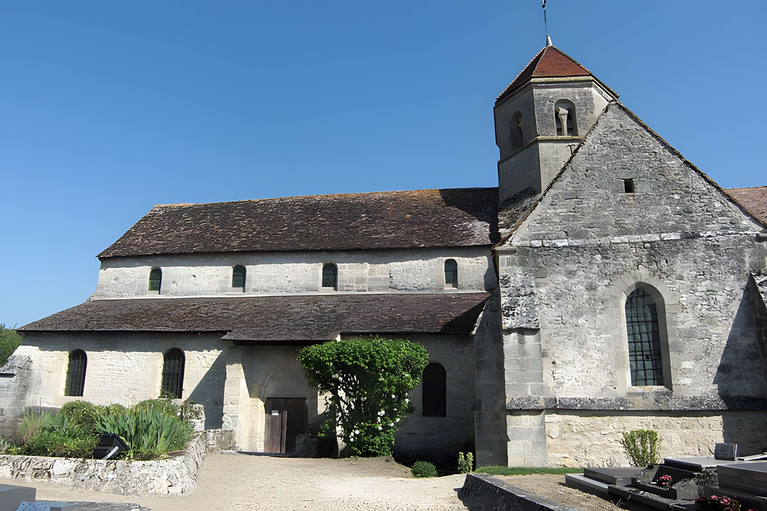 Église Saint-Pierre de Saint-Gilles