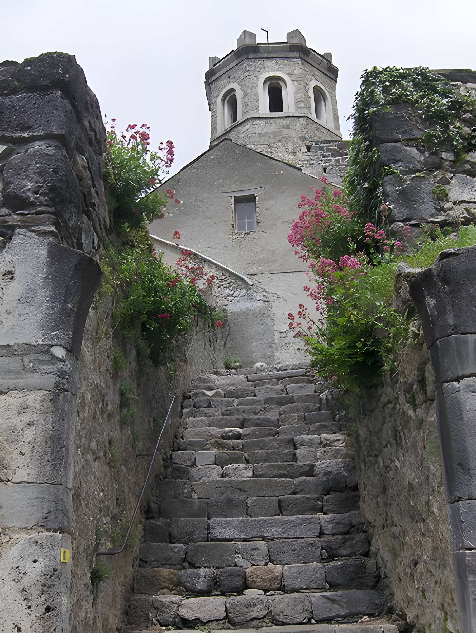 Église Saint-Pierre de Saint-Pé-d'Ardet