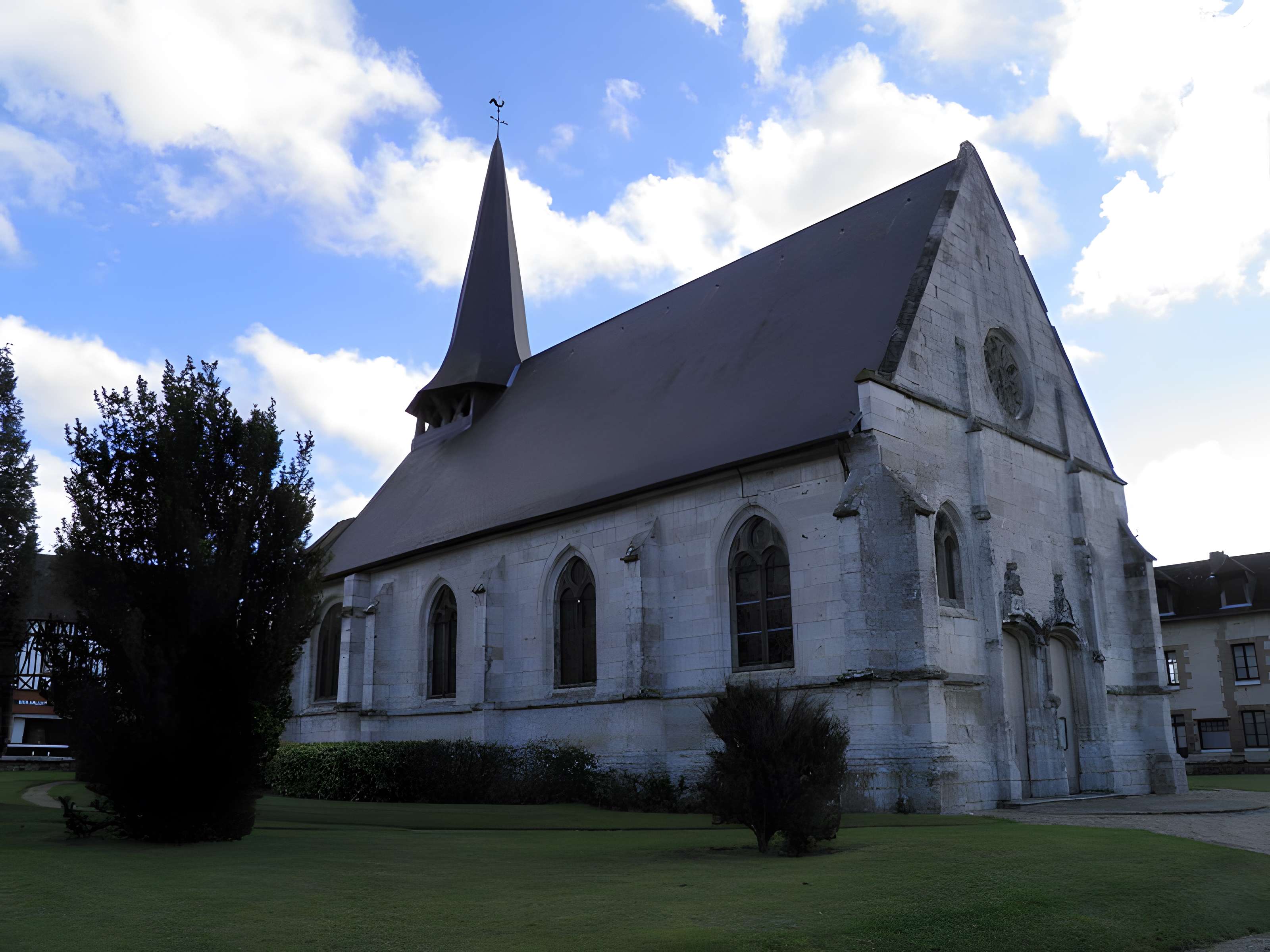 Église Saint-Pierre de Saint-Pierre-de-Manneville
