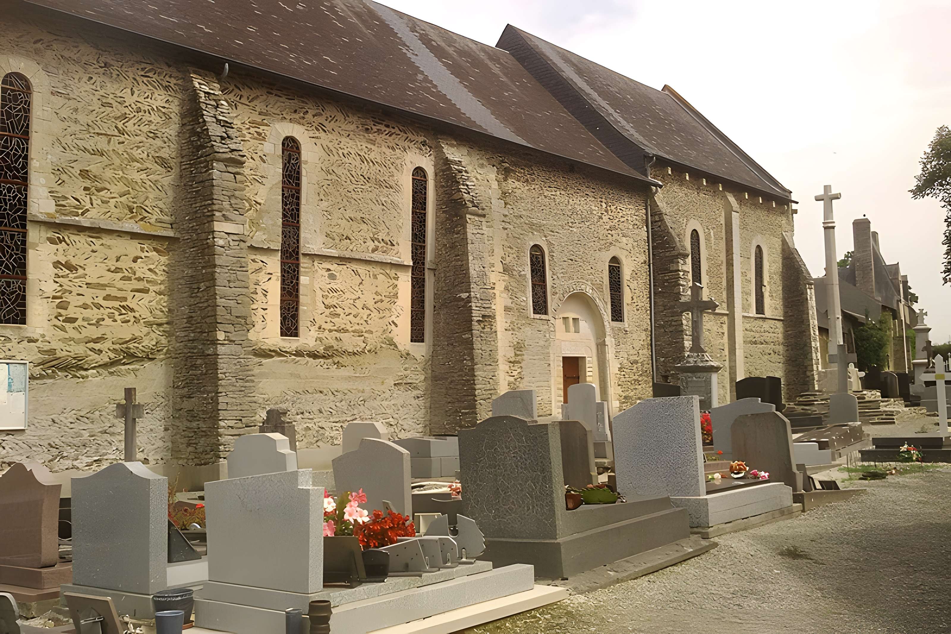 Église Saint-Pierre de Saint-Pierre-de-Semilly