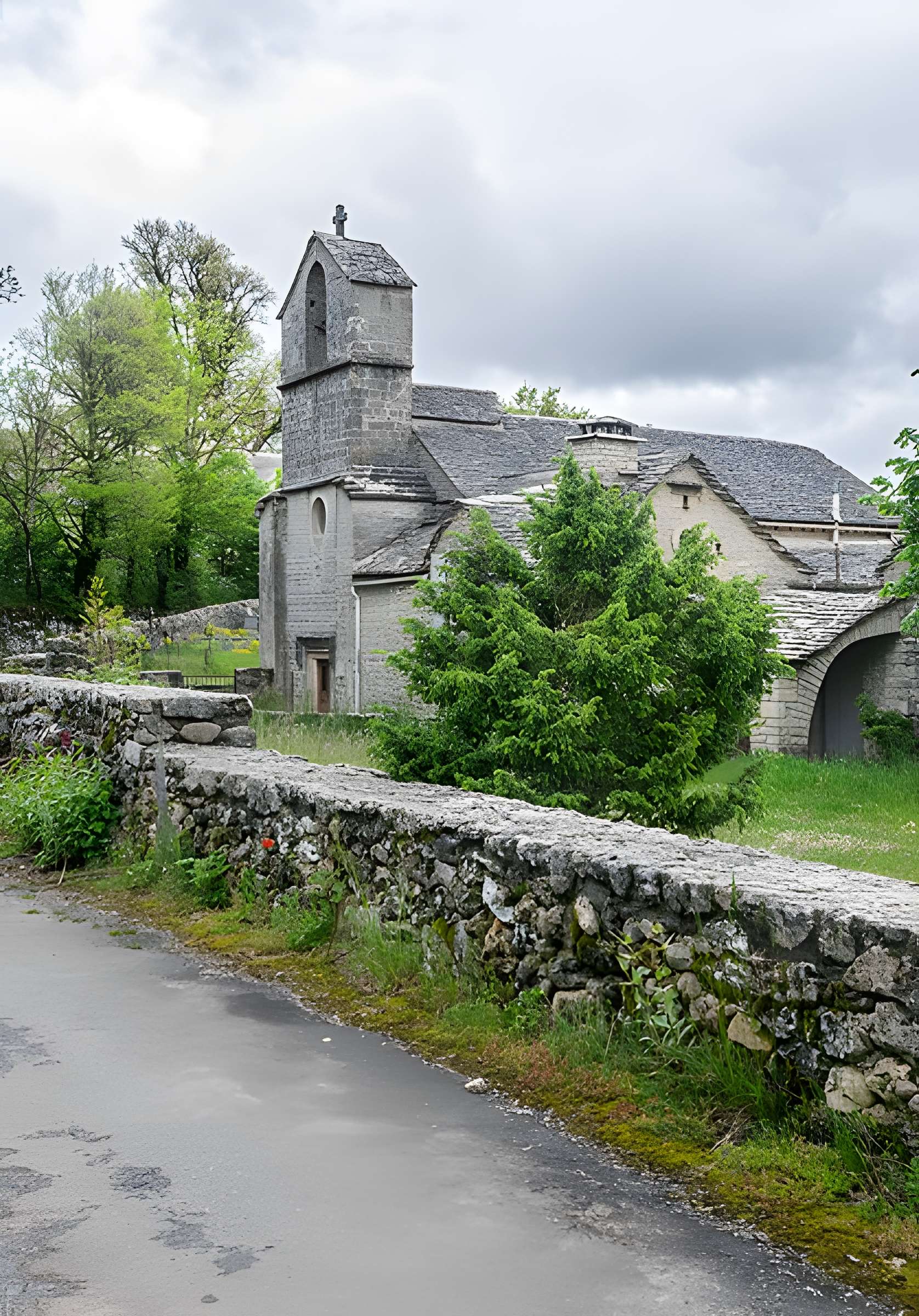 Église Saint-Pierre de Saint-Pierre-des-Tripiers