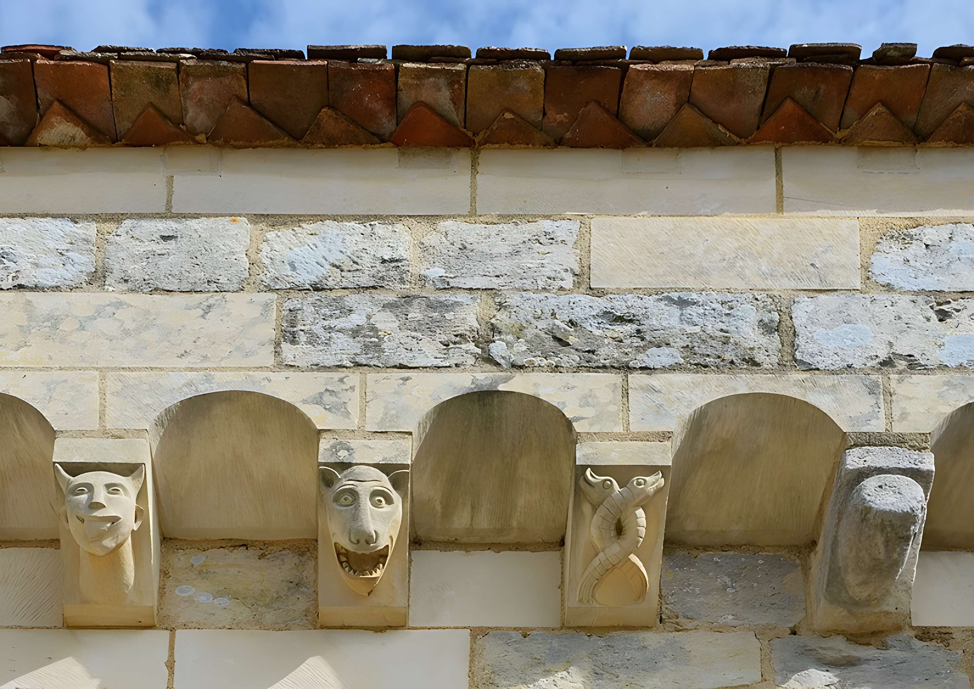 Église Saint-Pierre de Saint-Pierre-d'Exideuil