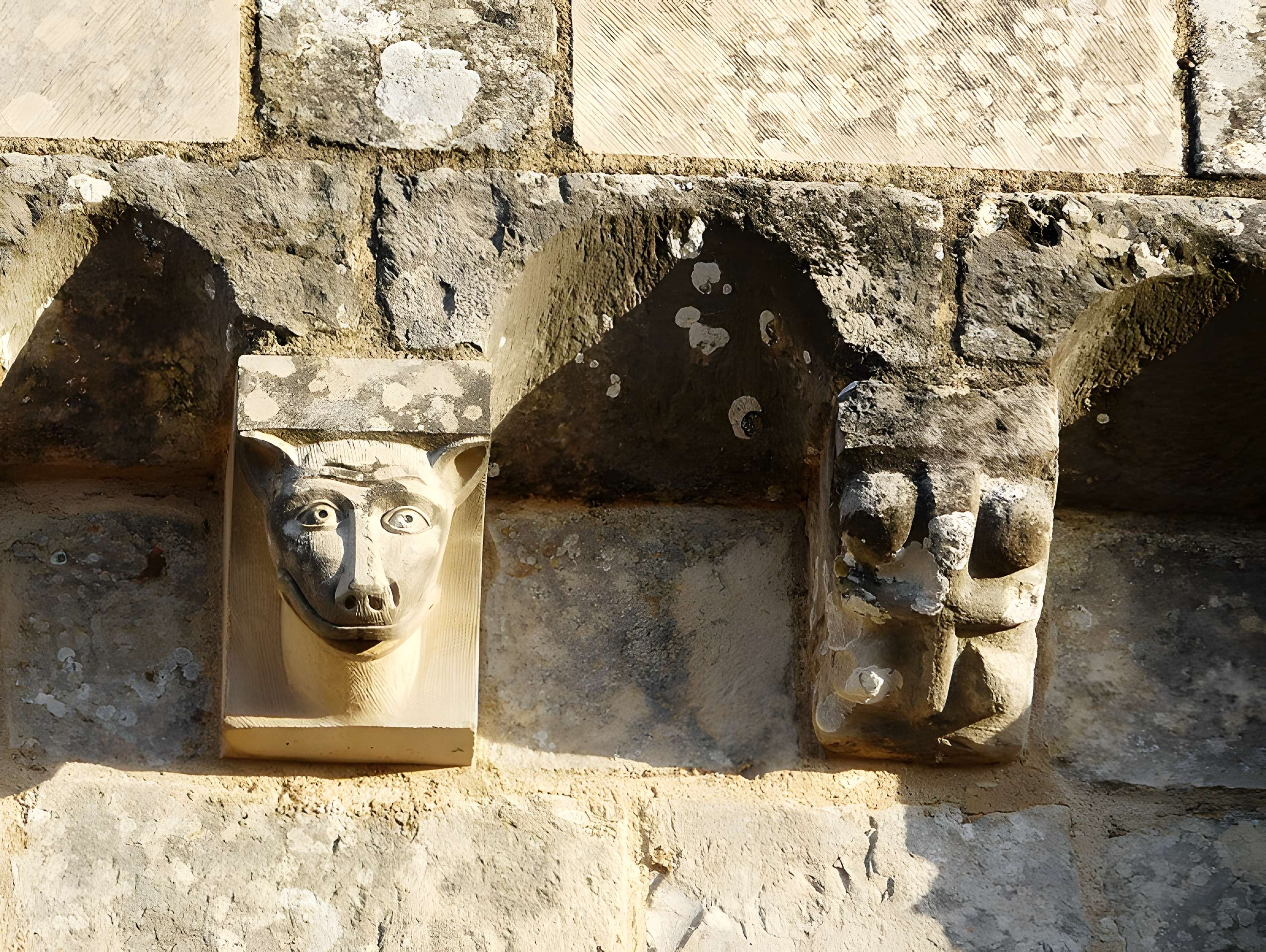 Église Saint-Pierre de Saint-Pierre-d'Exideuil