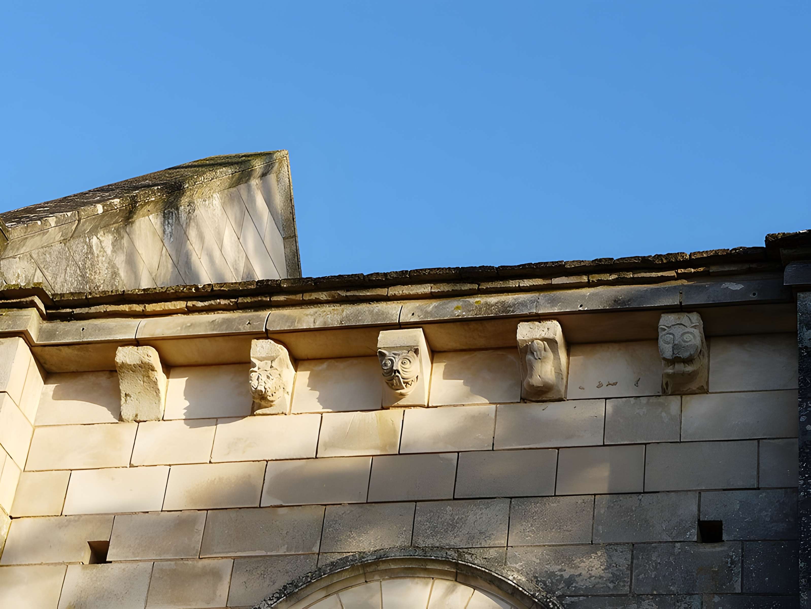 Église Saint-Pierre de Saint-Pierre-d'Exideuil