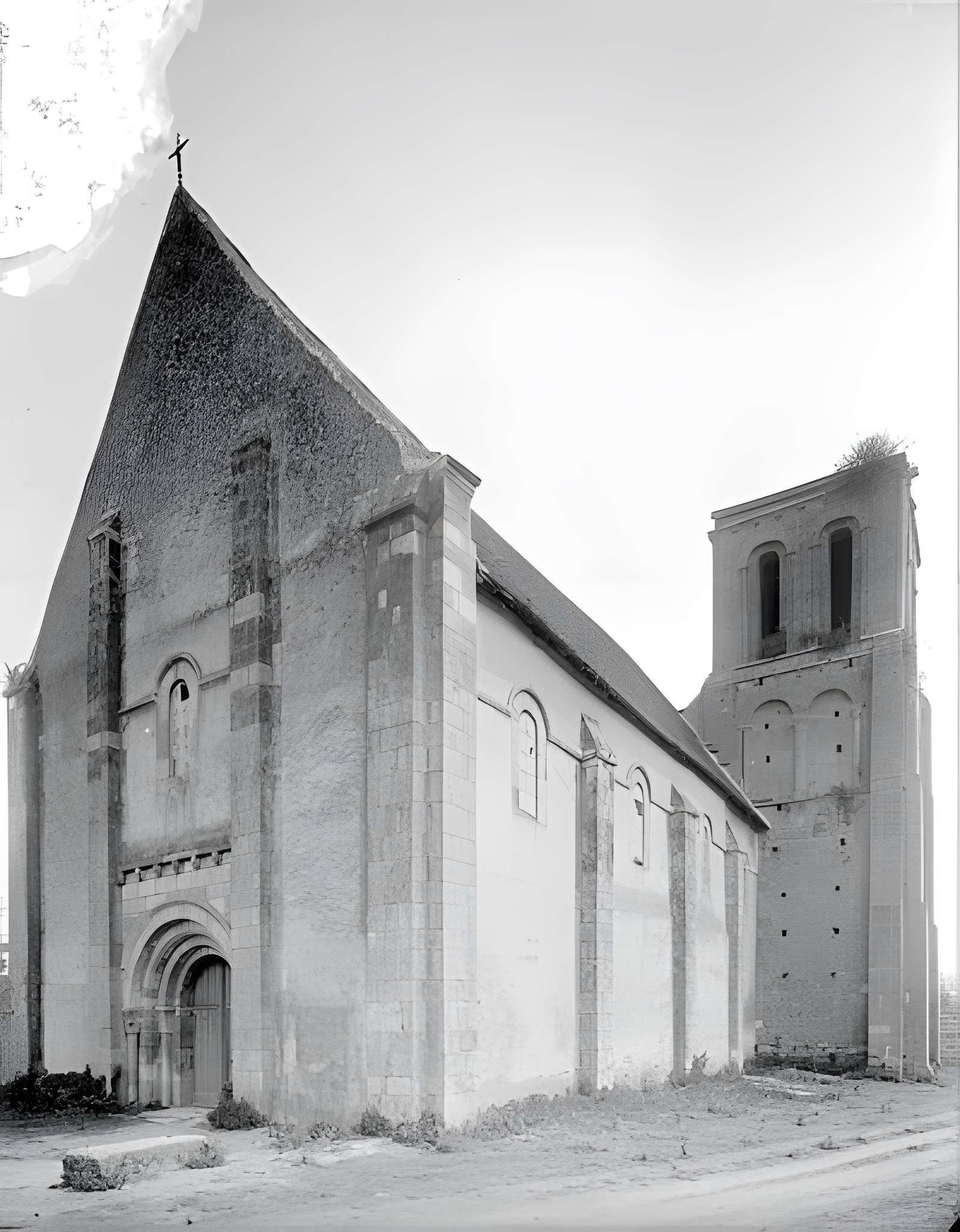 Église Saint-Pierre de Saint-Pierre-les-Étieux