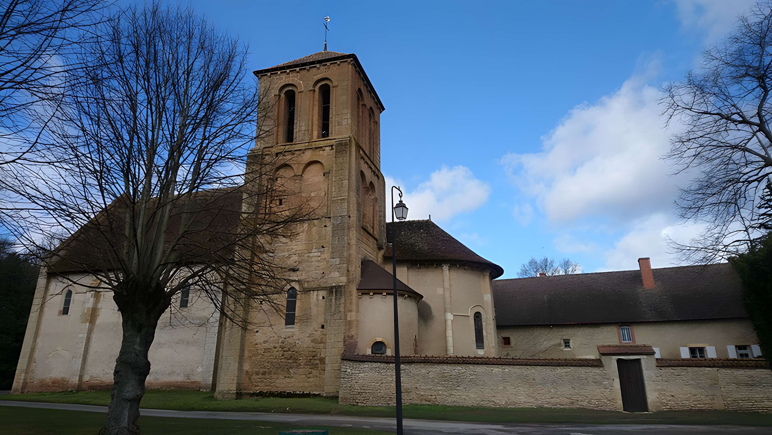 Église Saint-Pierre de Saint-Pierre-les-Étieux