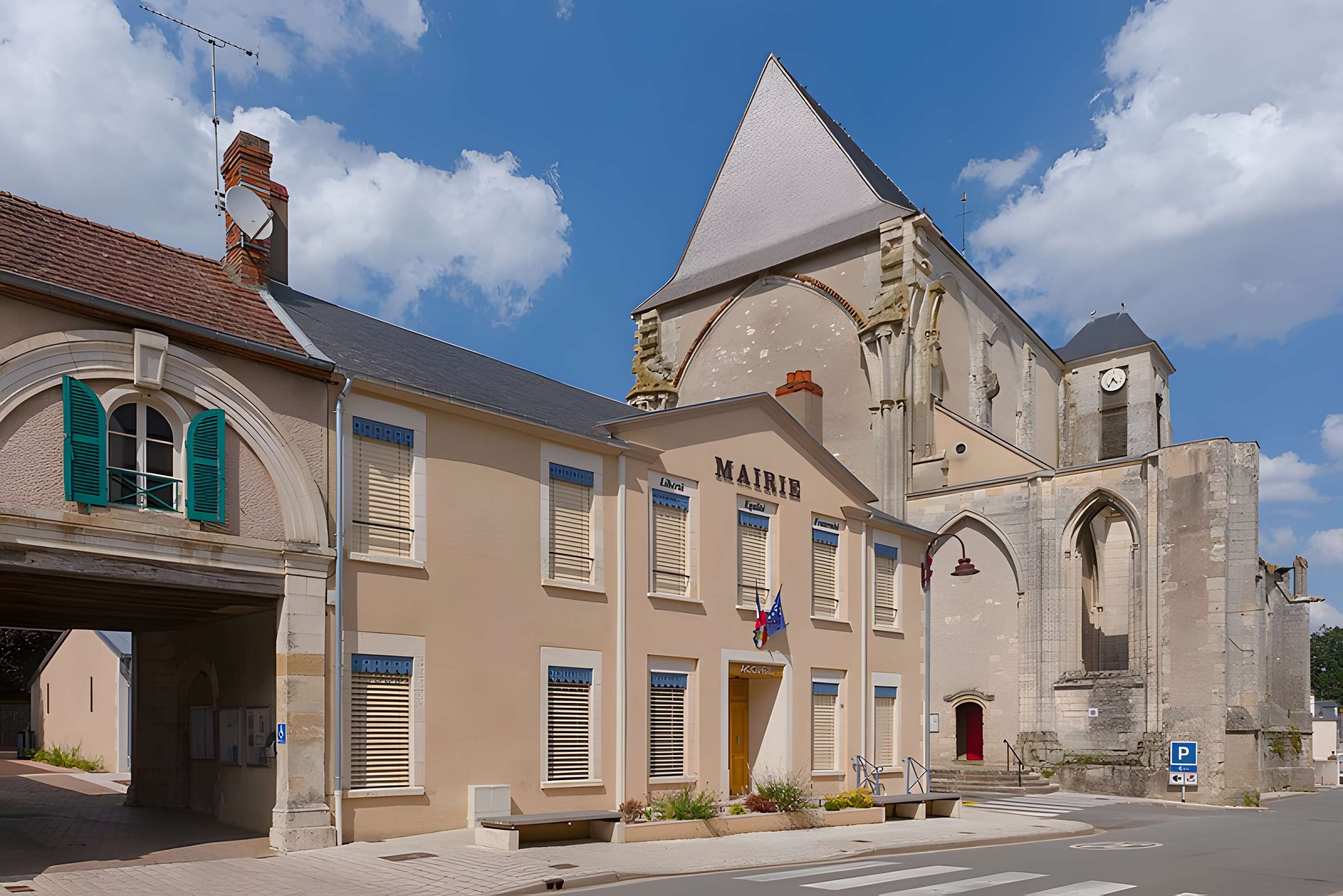 Église Saint-Pierre de Saint-Satur