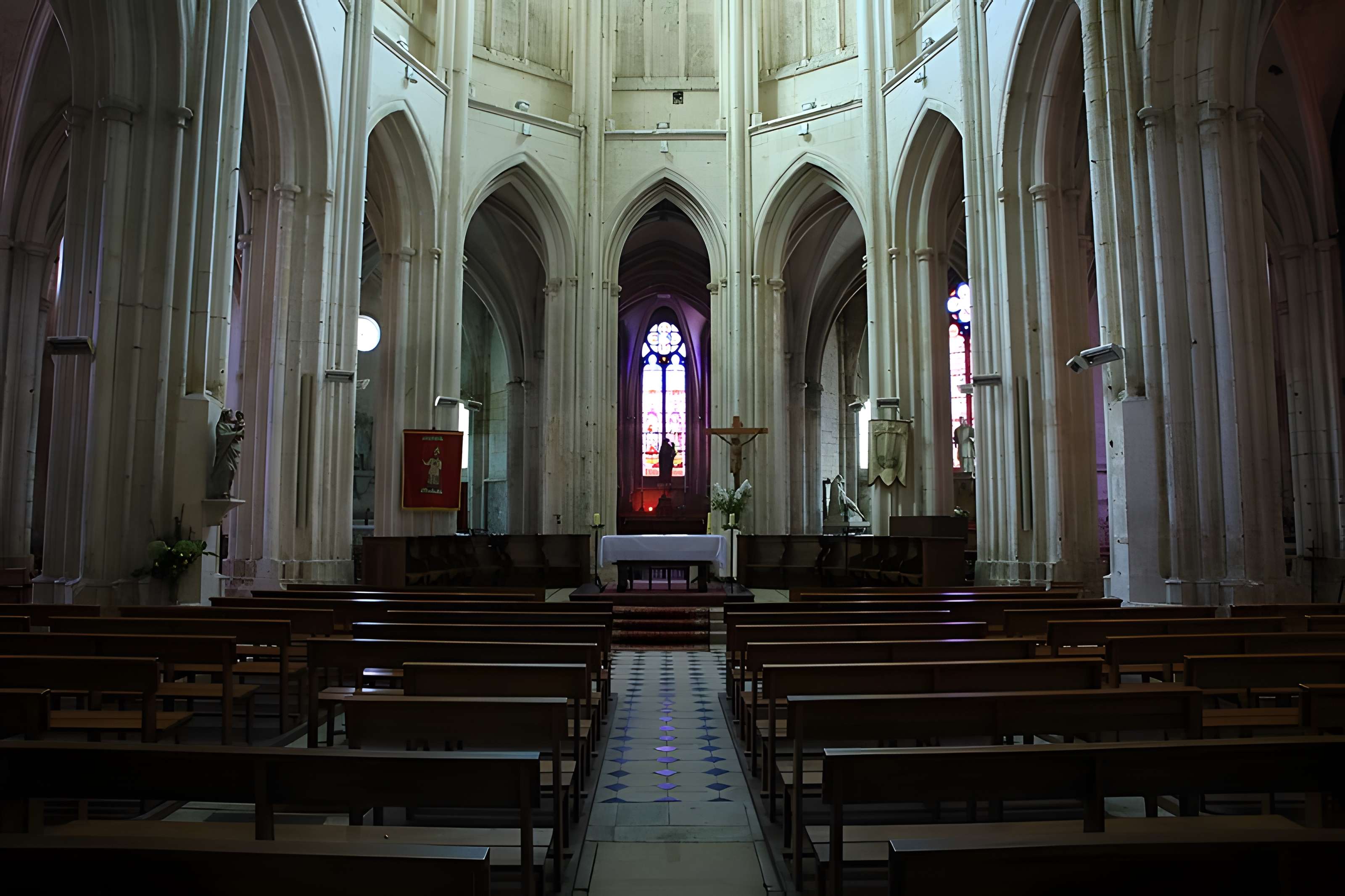 Église Saint-Pierre de Saint-Satur