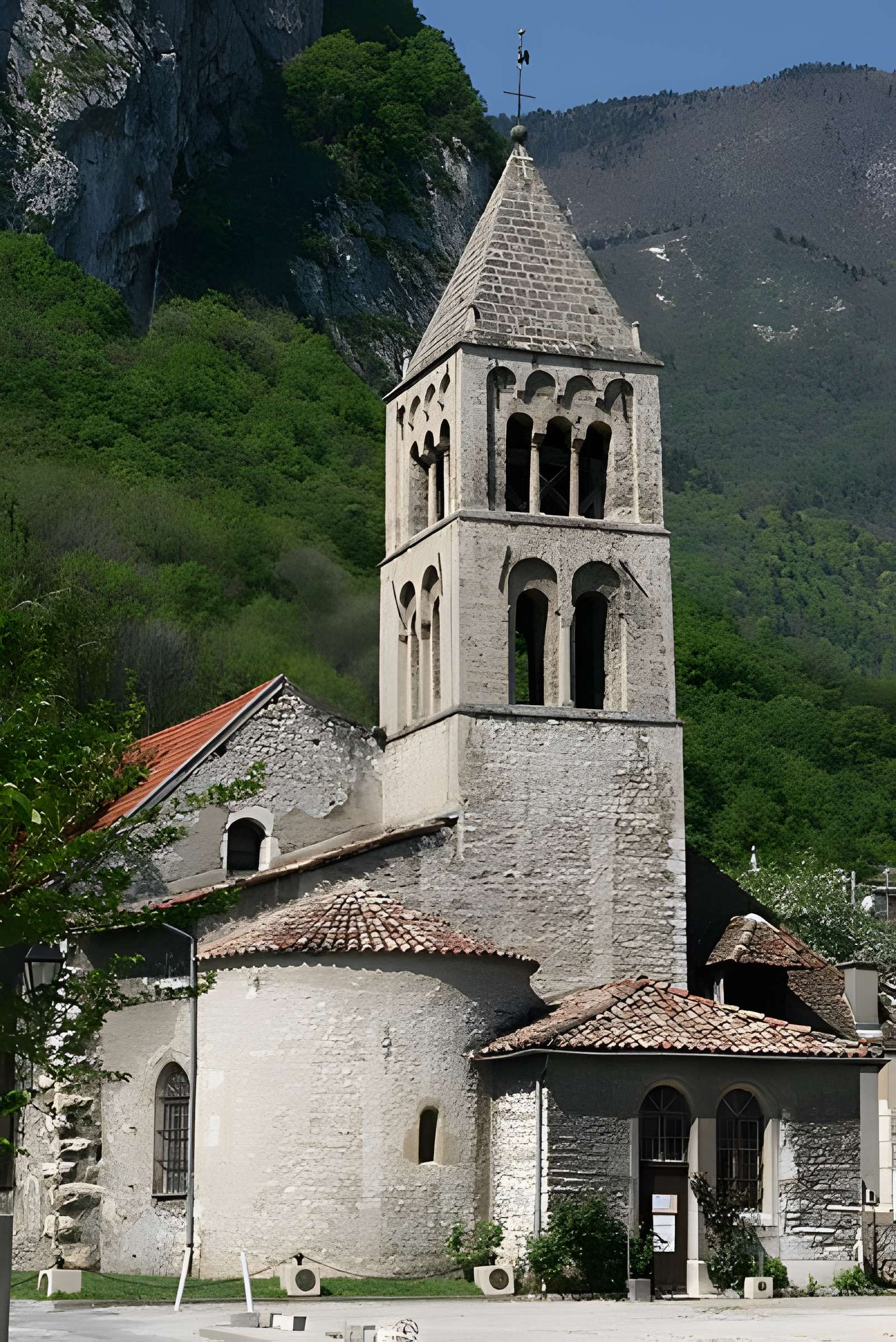 Église Saint-Pierre de Sassenage