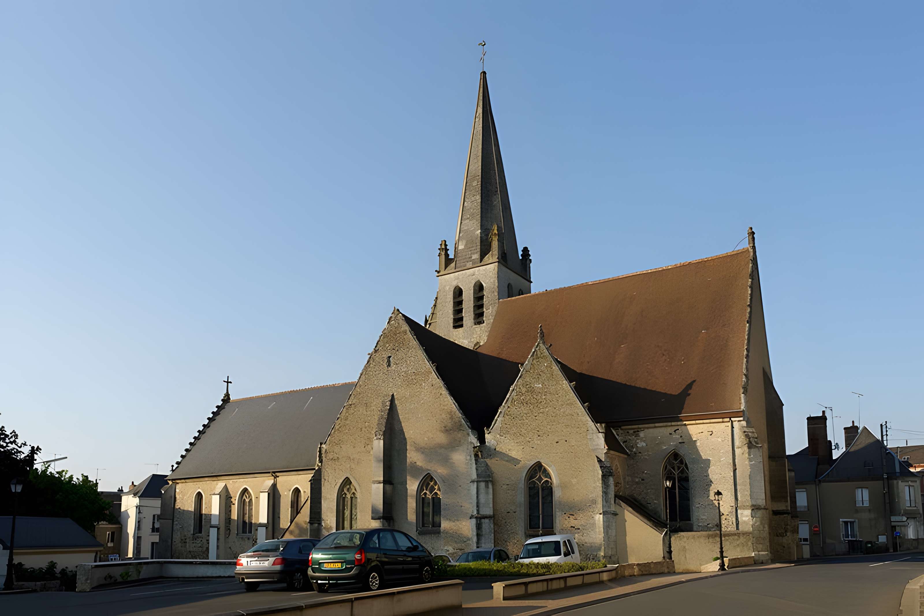 Église Saint-Pierre de Savigny-sur-Braye 