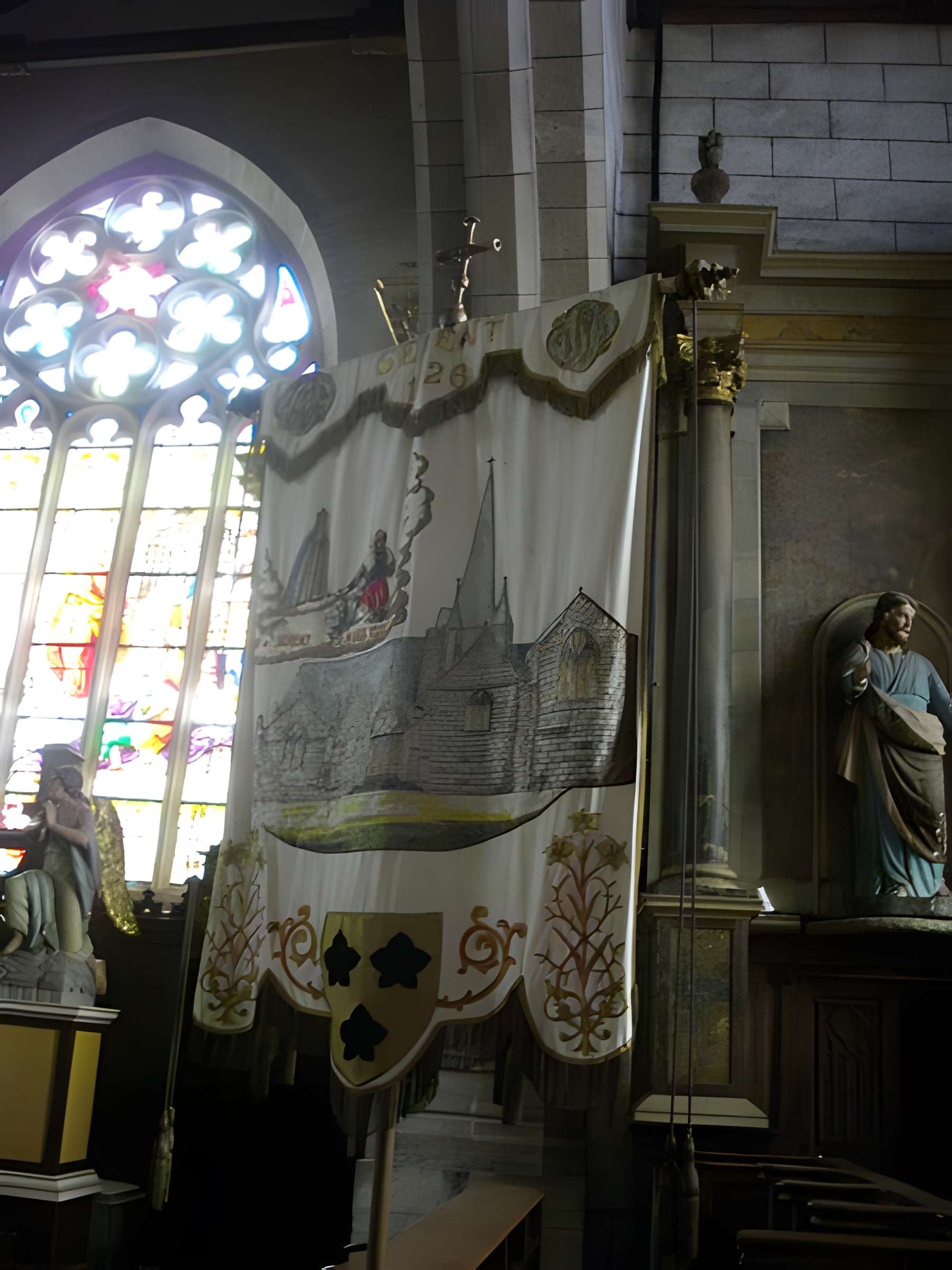 Église Saint-Pierre de Sérent