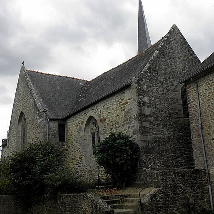 Photo de Église Saint-Pierre de Taden