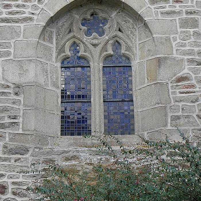 Photo de Église Saint-Pierre de Taden