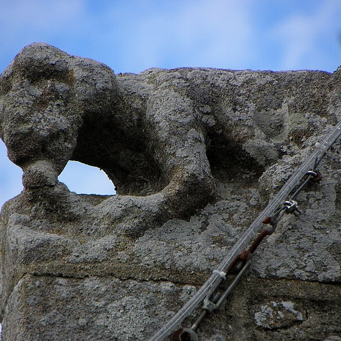 Photo de Église Saint-Pierre de Taden