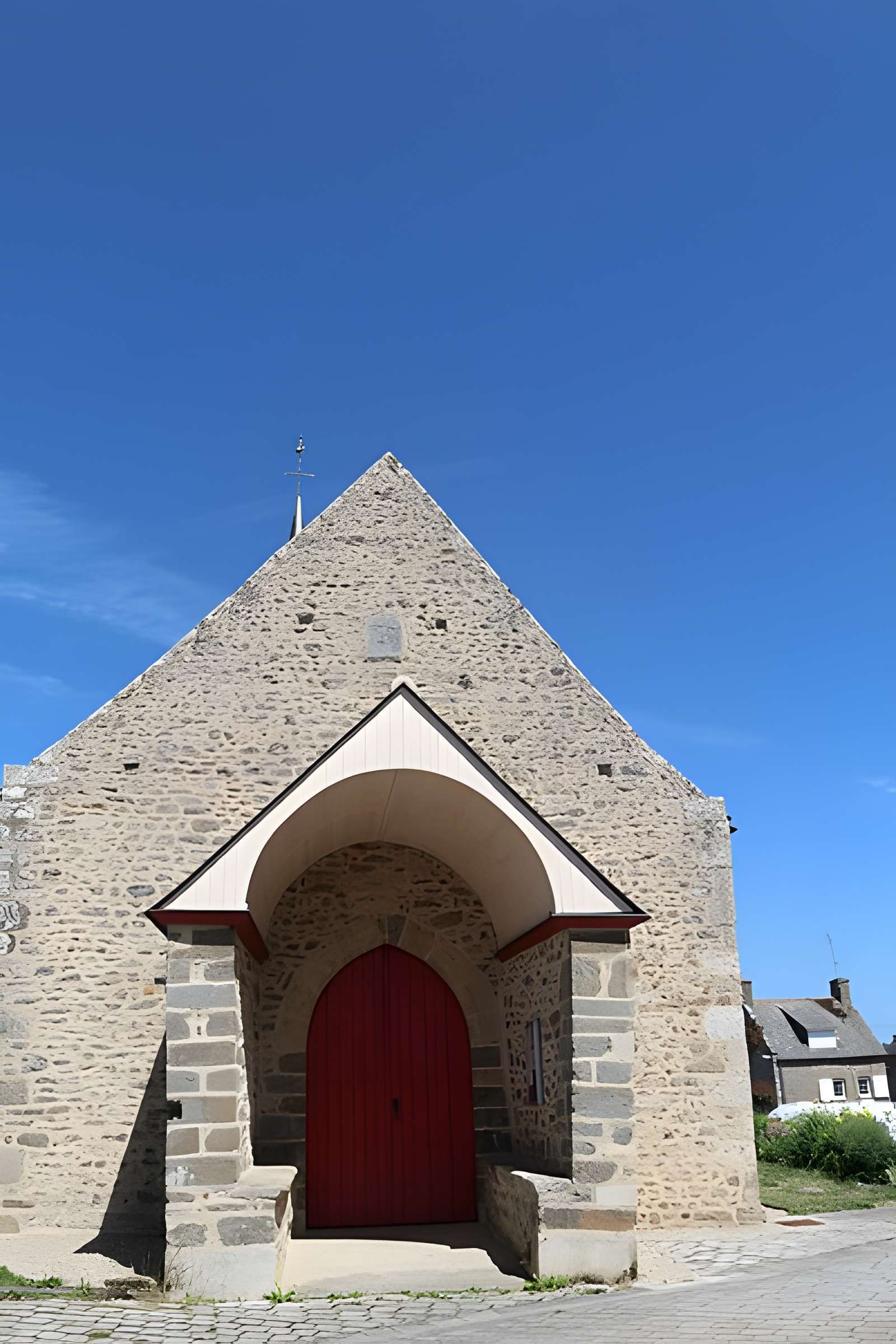 Église Saint-Pierre de Taden