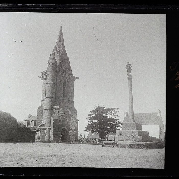 Photo de Église Saint-Pierre de Taulé