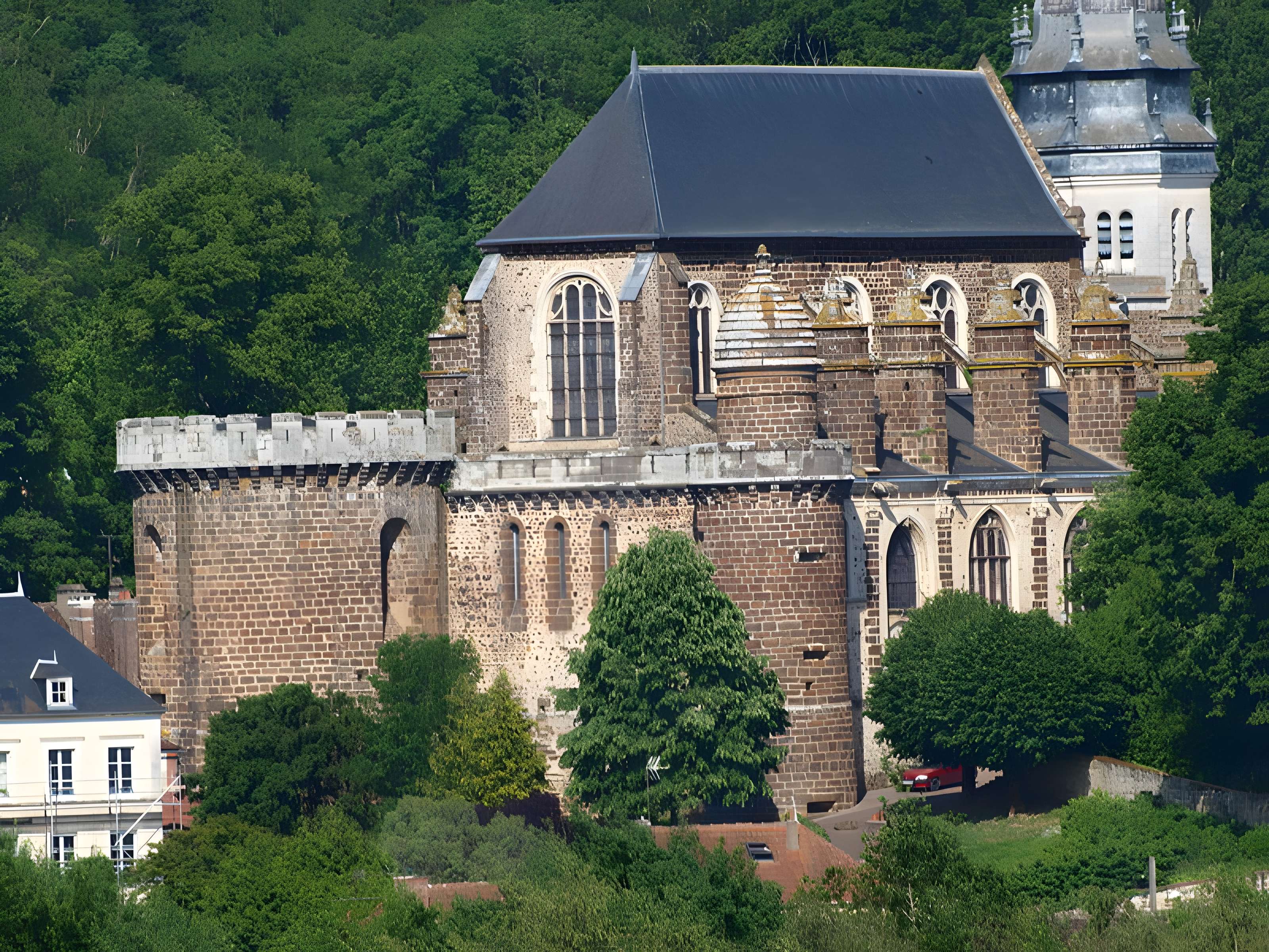 Église Saint-Pierre de Toucy