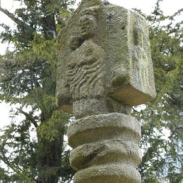 Église Saint-Pierre de Trédaniel
