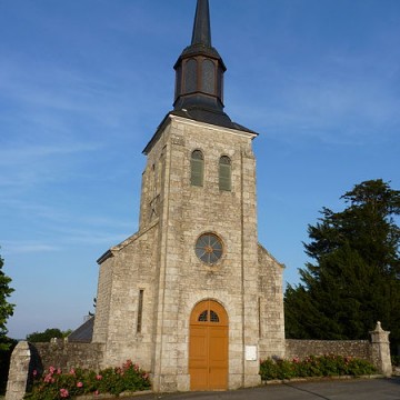 eglise saint pierre de tredaniel
