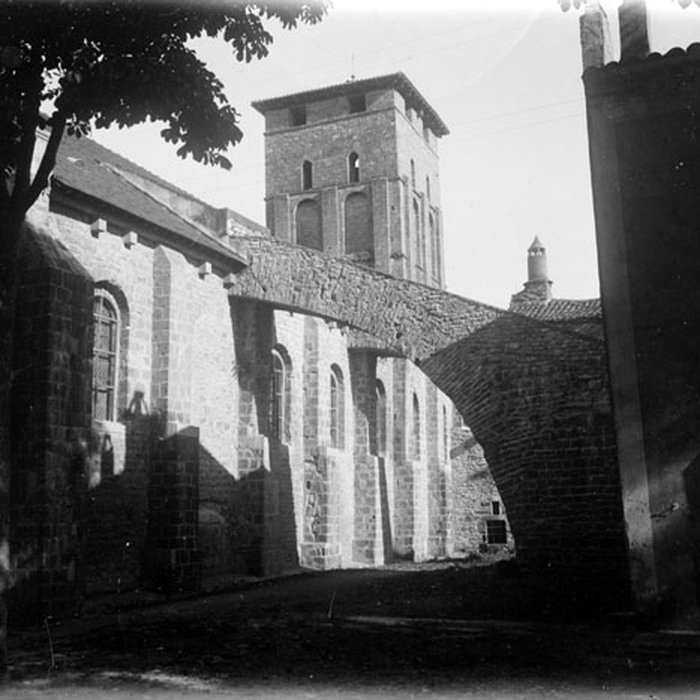 Photo de Église Saint-Pierre de Varen